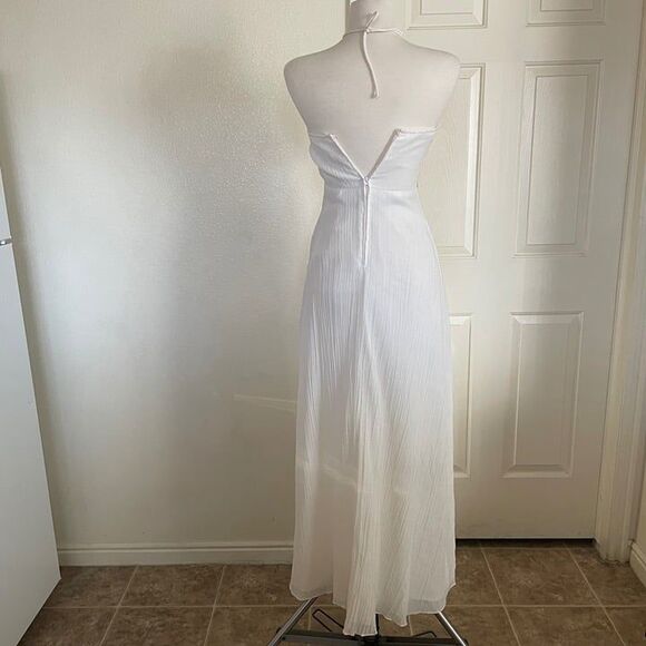 Vintage Boho Wedding Dress Tight Neck Detail, Romantic and Elegant - Picture 5 of 8